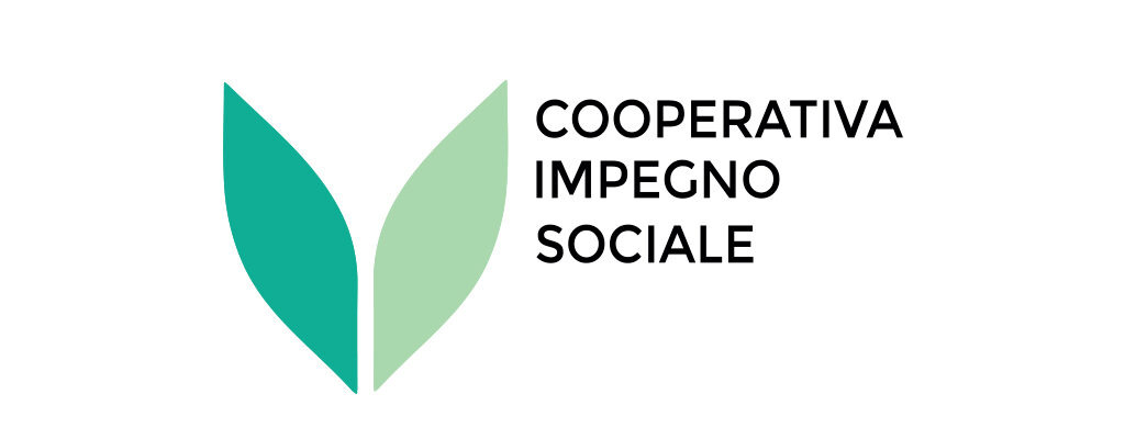 Questo è il logo della COOPERATIVA IMPEGNO SOCIALE. A sinistra si vede il disegno di due foglie verdi. A destra si vede la scritta nera “COOPERATIVA IMPEGNO SOCIALE”. Lo sfondo è bianco.